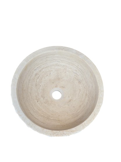 Lavabo od travertina – prirodna toplina i bezvremenska elegancija
